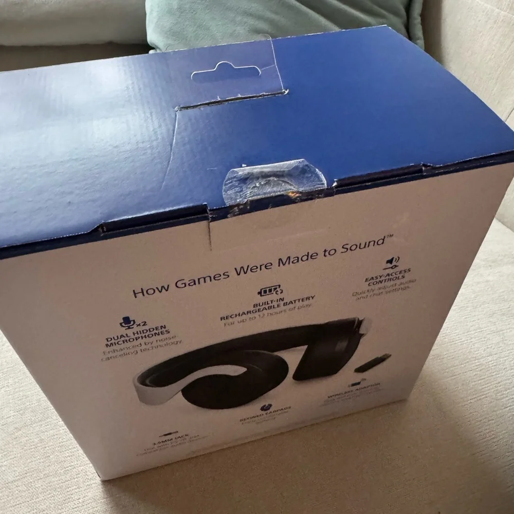 Sony Wireless Headset Box - White and Black